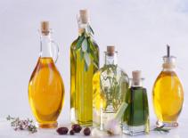 Chăm sóc móng tay từ dầu thực vật 