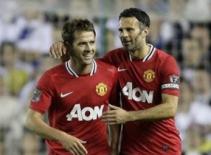 Video Leeds United  - MU: Gừng càng già càng cay