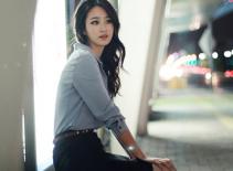 Mẫu áo sơ mi đơn giản mà tinh tế 