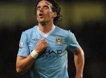 Video Man City - Birmingham: Tuyệt phẩm của Hargreaves tiễn chân nhà ĐKVĐ