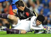 Tin vui cho Villas-Boas: Cech vẫn có thể ra sân trong trận gặp Swansea 