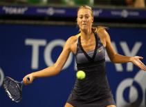 Sharapova vất vả vào vòng 3 giải WTA Tokyo