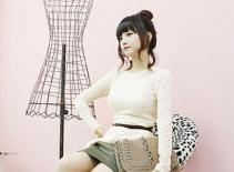 Thời trang ren dịu dàng mùa thu