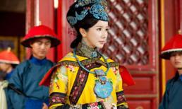 'Mỹ nhân tụt váy' làm hoàng hậu