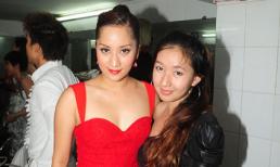 Khánh Thi diện đầm lạ sexy trong hậu trường đêm nhạc Quang Hà