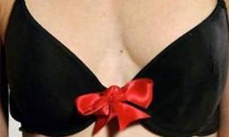 Những “bộ cánh” lạ nhất năm 2011