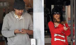 Vợ cũ Ashley Cole vượt 10.800 dặm đi gặp người tình 