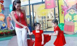 Mẹ con Thúy Hạnh rủ nhau vui xuân sớm