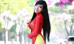 Lạ lẫm Elly Trần dịu dàng đón Tết 