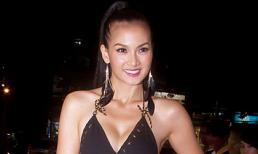 Anh Thư khoe làn da rám nắng gợi cảm 