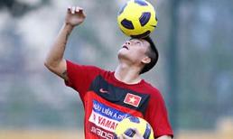 Công Vinh có cơ hội chơi bóng ở Ngoại hạng Anh