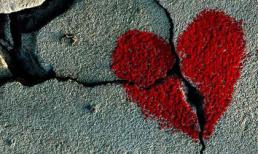 Bạn trai cũ tỏ tình với... mẹ tôi