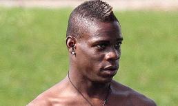 Quậy như ... Mario Balotelli