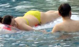 Lộ ảnh nhạy cảm của sao ở khách sạn