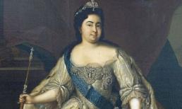 Hành trình chinh phục vua Pie Đại đế của cô hầu gái