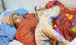 Ô sin bị bạo hành như thời trung cổ xuất viện