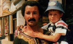 Ryan Giggs mất tình cha con vì thói lăng nhăng