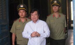 Quan chức hầu tòa 