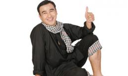 Quyền Linh kể chuyện bị 'fan cuồng' lột sạch quần áo