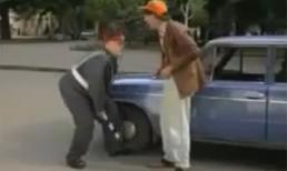 Cười ngặt nghẽo với tình huống bất đồng ngôn ngữ