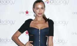 15 bộ trang phục “rùng rợn” nhất của WAGs năm 2011