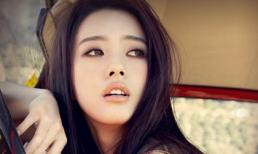 Go Ah Ra khóc khi nói về mối tình đầu