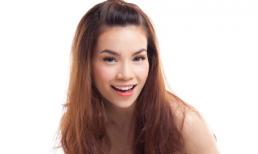 Hồ Ngọc Hà làm duyên với... mèo