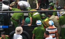 Tóm gọn kẻ có hung khí tử thủ trong khách sạn