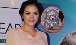 Zoom những chiếc túi dáng độc của sao Việt