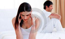 Vợ ngâm áo ngực vào... chậu rửa bát