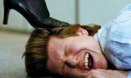 Bi hài chuyện những bà vợ nổi máu "găng tơ"