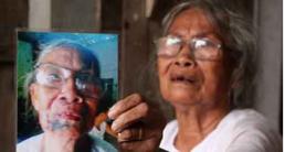 Con gái hùa với chồng đánh, nhét bùn đất vào mồm mẹ ở Hà Nội