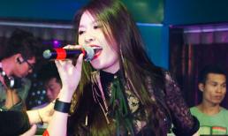 Quế Vân diện ren đen xuyên thấu biểu diễn "cực sung" 