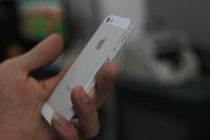 iPhone 5 đính 508 Viên Kim Cương tại Việt Nam 