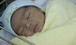 Ngắm vẻ đẹp “thiên thần” của bé bị bỏ trong thùng rác