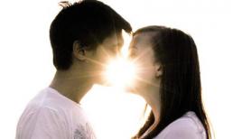 Choáng váng teen dạy nhau "chuyện người lớn"