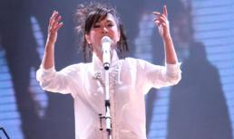 Hồng Nhung đầy cảm xúc khi hát về PaPa