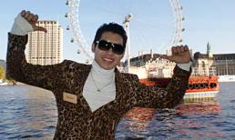 Trương Nam Thành cùng thí sinh Mr.World 2012 đi thăm quan London