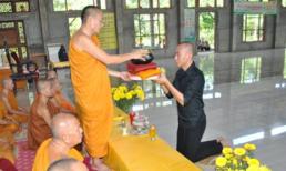 “Nhà sư khóa môi” Thích Pháp Định đã hoàn tục