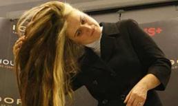 Cô gái tóc dài đến gót lập kỷ lục