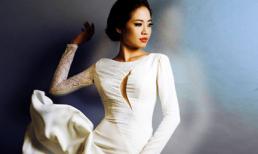 Ninh Hoàng Ngân "tốc váy" khoe chân thon
