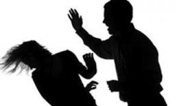 Dùng “của quý” đánh vợ vì không được "chiều"