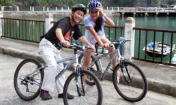 Hoàng My rủ vua bếp khám phá Hạ Long