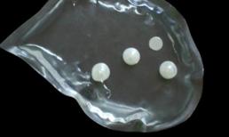 H&#233; lộ sự thật về chất ‘lạ’ trong &#225;o ngực