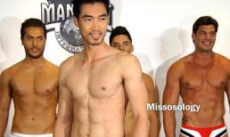 Quang Huân khoe cơ bụng đẹp với trang phục biển