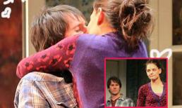 Bắt quả tang Katie Holmes ôm hôn trai lạ