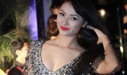 Những mỹ nhân "nói không" với ngực khủng