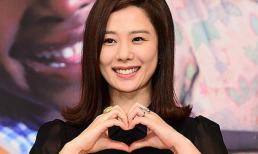 Mỹ nhân "Giày thủy tinh" tái xuất trẻ trung