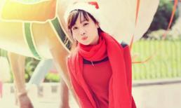 Hot teen rộn ràng sắc đỏ xuống phố đón Noel