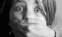 Xé lòng thiếu nữ bị 'dê già' 63 tuổi cưỡng hiếp